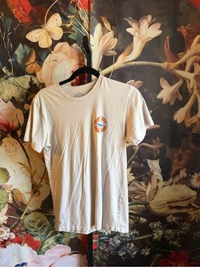 The Qualified Captain Unisex Small short sleeve tee!